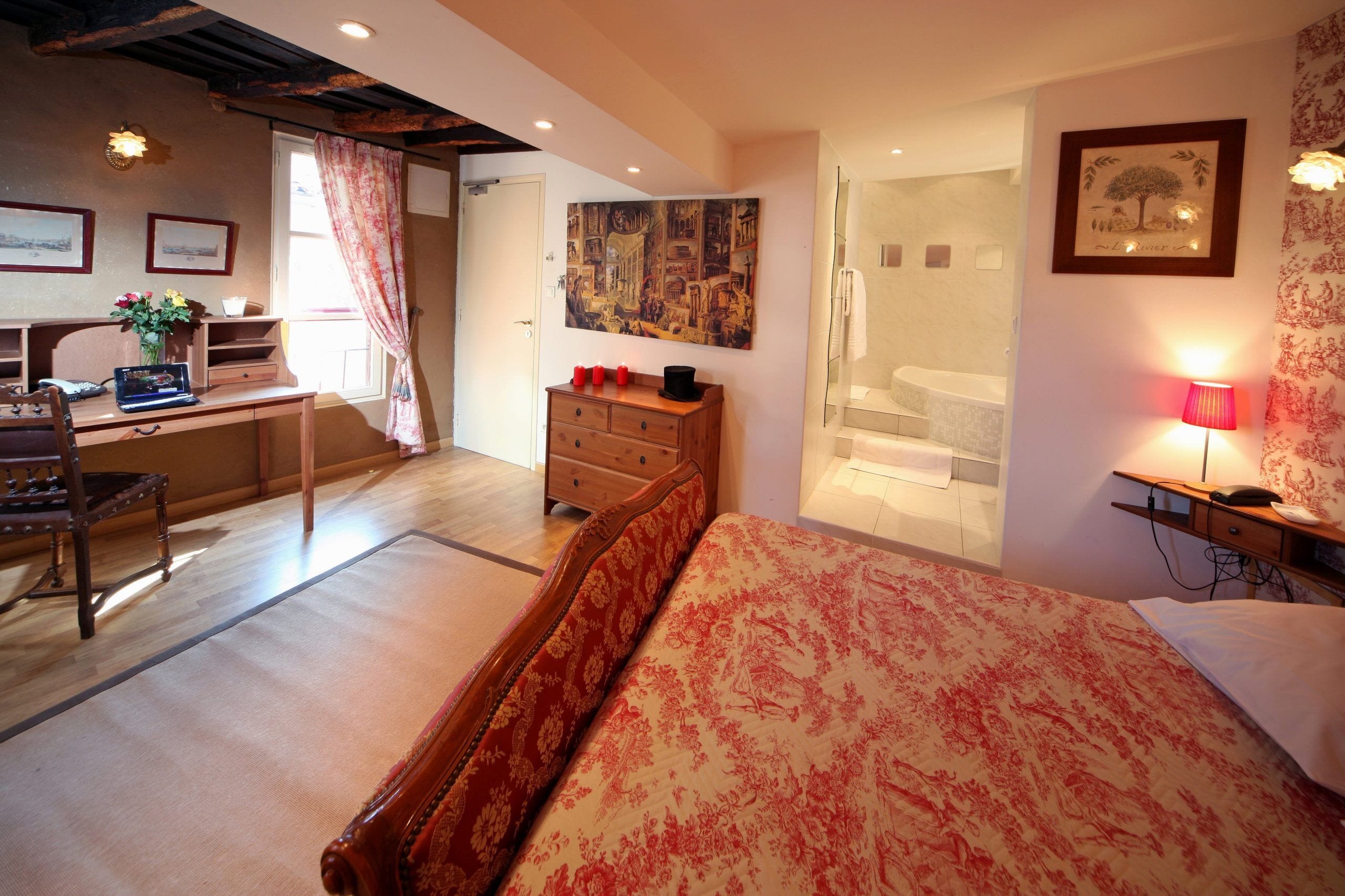 Vue d'ensemble Chambre Deluxe Louis XV